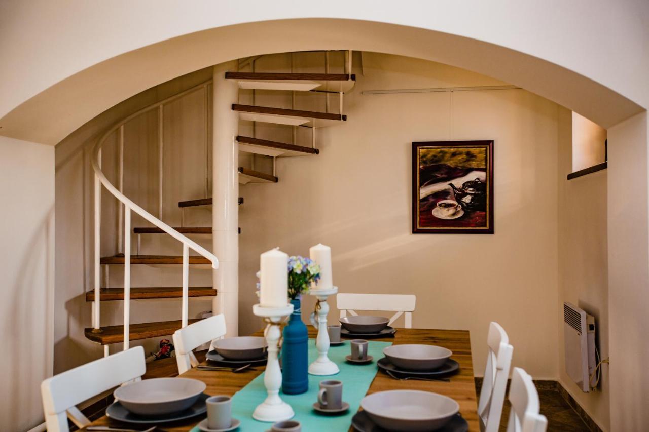 Bridge Apartment Estergon Dış mekan fotoğraf