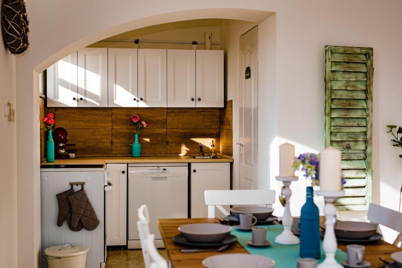 Bridge Apartment Estergon Dış mekan fotoğraf